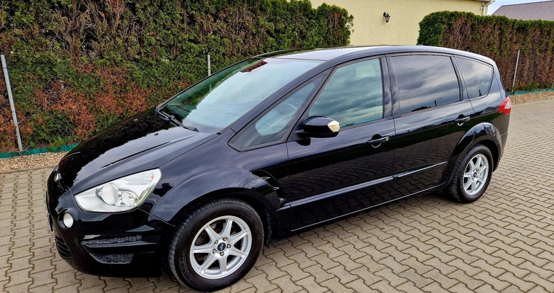 Ford S-Max cena 29900 przebieg: 239000, rok produkcji 2011 z Gniezno małe 191